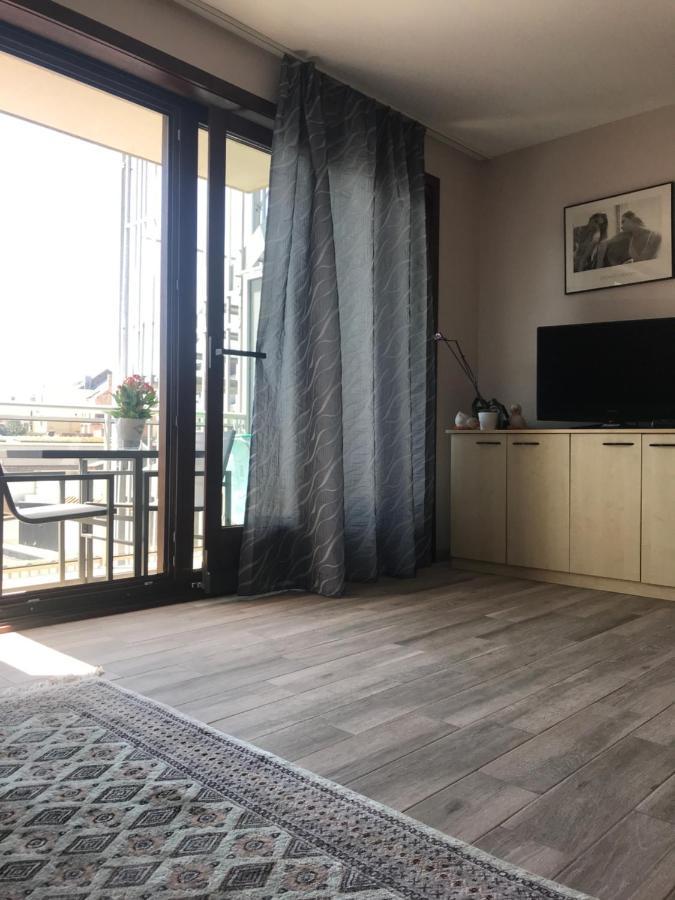 Shiny Nice Studio At Appartement Oostende