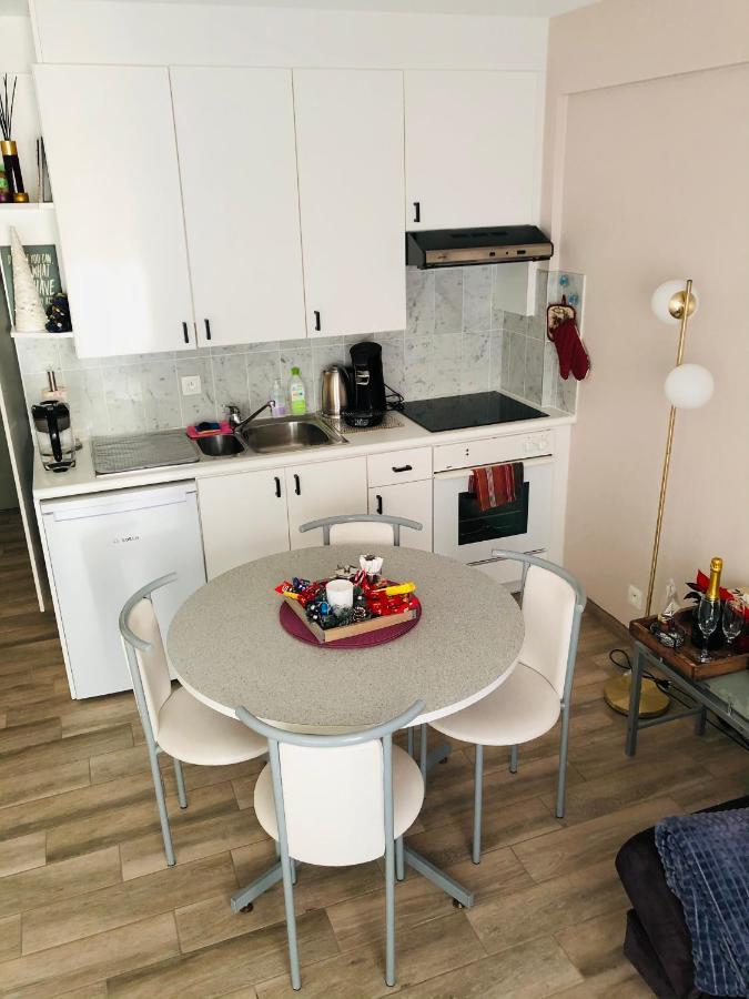 Shiny Nice Studio At Apartment Ostend